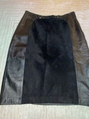 Cynthia Steffe Black Mixed-Media Pencil Skirt